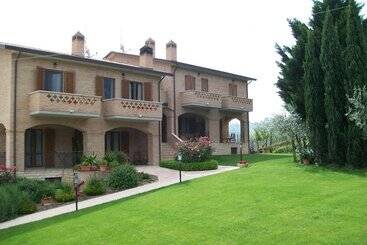 تختخواب و صبحانه La Collina Del Sagrantino