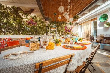 تختخواب و صبحانه Echi Di Puglia