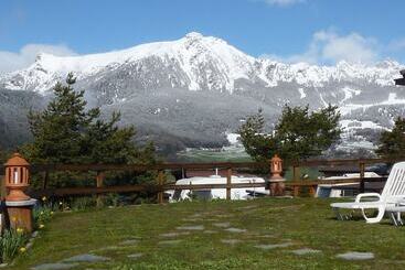فندق Dalailama Village