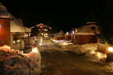 هتل Dalailama Village