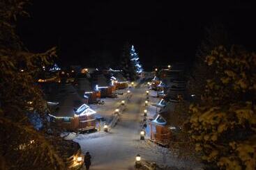 هتل Dalailama Village
