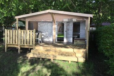 هتل Parco Del Lago Glamping & Lodges