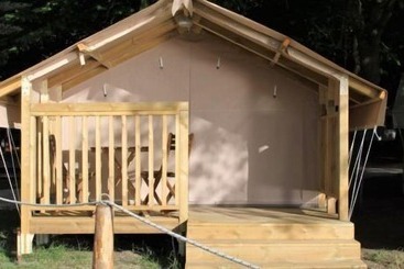 هتل Parco Del Lago Glamping & Lodges