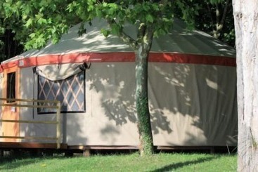 هتل Parco Del Lago Glamping & Lodges