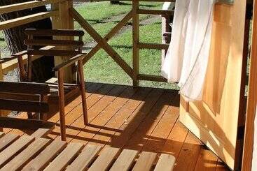 هتل Parco Del Lago Glamping & Lodges
