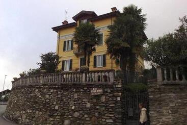 تختخواب و صبحانه Villa Stefy