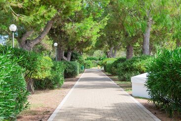 مسافرخانه Nicolaus Club Alimini Smile