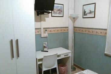 客栈  Nuovo Hotel Moderno