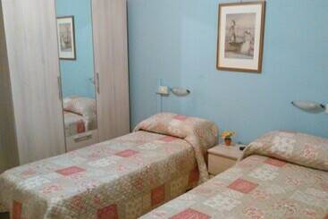 客栈  Nuovo Hotel Moderno