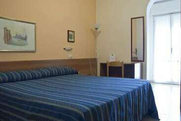 客栈  Nuovo Hotel Moderno