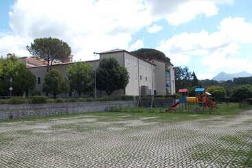 هتل Albergo Il Chiostro