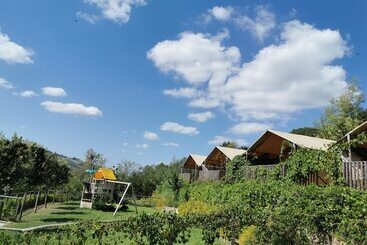 استراحتگاه Il Girasole Country Village