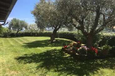 استراحتگاه Il Girasole Country Village