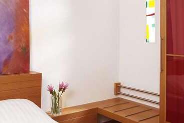 1st Creatif Hotel Elephant
