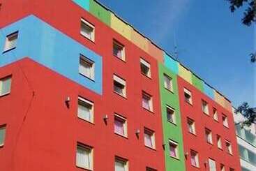 1st Creatif Hotel Elephant