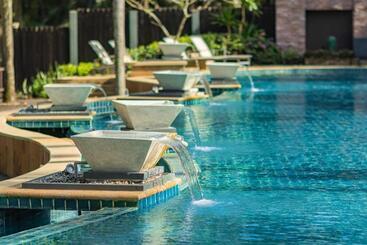 Andaman White Beach Resort   Sha Plus