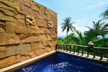 Andaman White Beach Resort   Sha Plus