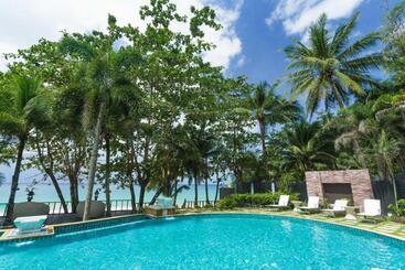Andaman White Beach Resort   Sha Plus