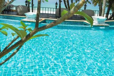 Andaman White Beach Resort   Sha Plus