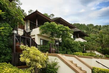 Andaman White Beach Resort Sha Plus
