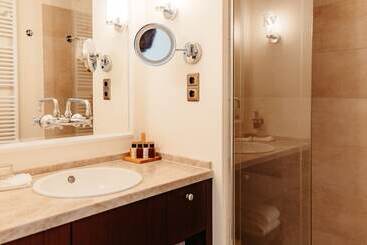 Grand Hotel Karel V