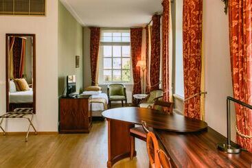 Grand Hotel Karel V