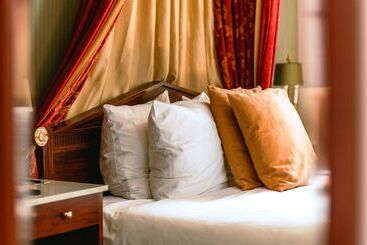 Grand Hotel Karel V