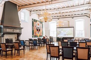 Grand Hotel Karel V
