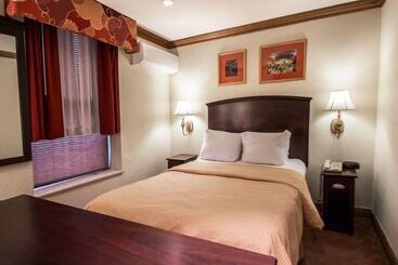 Clarion Hotel Park Avenue