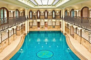 هتل Corinthia  Budapest