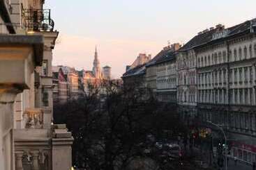 هتل Corinthia  Budapest