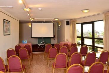 هتل Alfa Suites   Montevideo