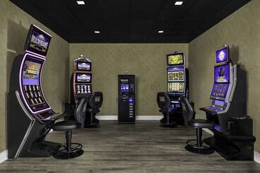 هتل Doubletree By Hilton Chicago O Hare Airport  Rosemont