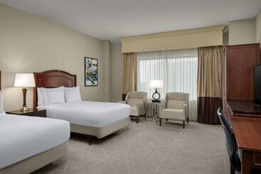 هتل Doubletree By Hilton Chicago O Hare Airport  Rosemont