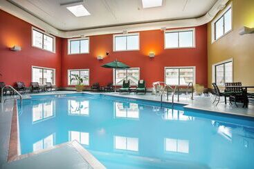 هتل Doubletree By Hilton Chicago O Hare Airport  Rosemont
