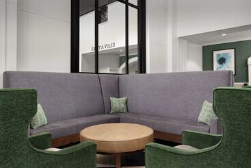 هتل Doubletree By Hilton Chicago O Hare Airport  Rosemont