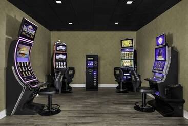 هتل Doubletree By Hilton Chicago O Hare Airport  Rosemont