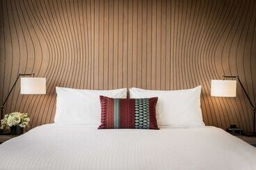 Doubletree By Hilton Hotel Melbourne   Flinders Street