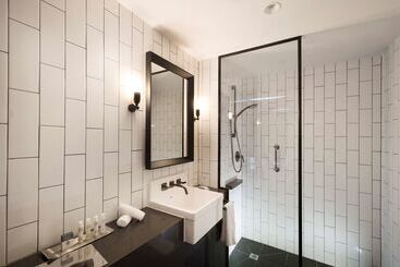 Doubletree By Hilton Hotel Melbourne   Flinders Street