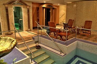 هتل Esplanade Spa And Golf Resort