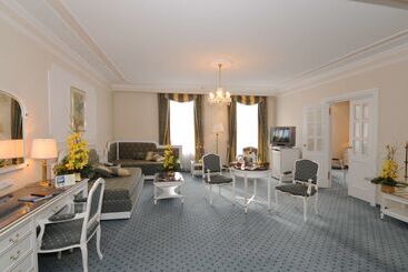 هتل Esplanade Spa And Golf Resort