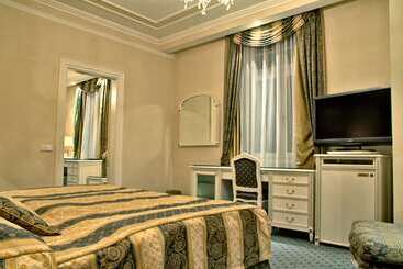 هتل Esplanade Spa And Golf Resort