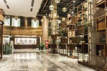 هتل Guilin Plaza