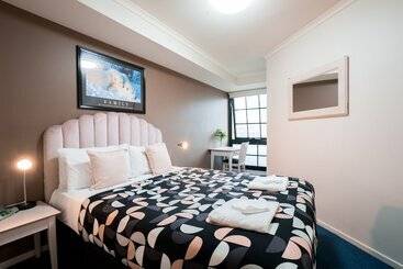 هتل Harbourview Apartment