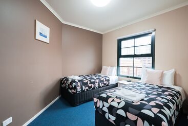 هتل Harbourview Apartment