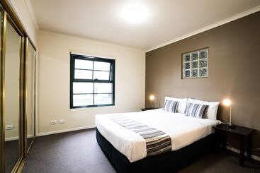 هتل Harbourview Apartment