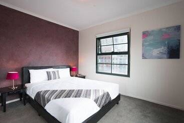 هتل Harbourview Apartment