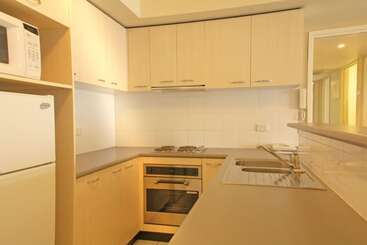 هتل Harbourview Apartment