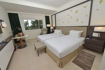 هتل Hilton Nicosia