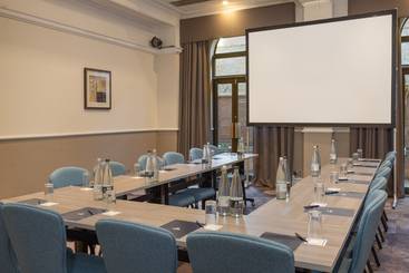 هتل Hilton York